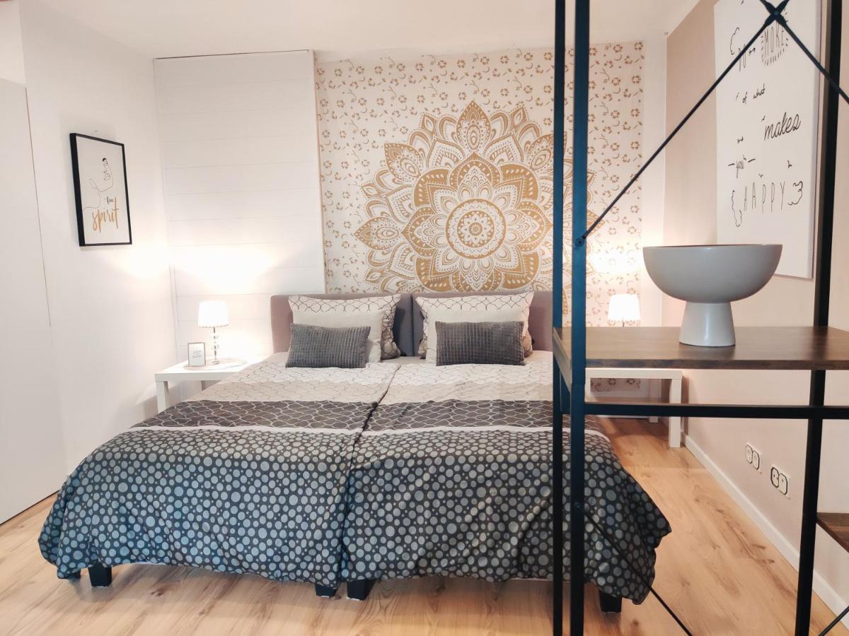Apartment For Family & Friends Eisingen Extérieur photo